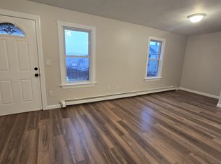24 Barclay St #1, Worcester, MA 01604