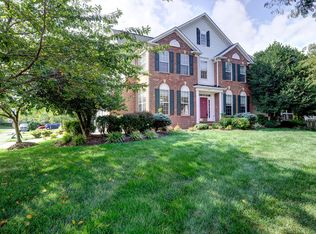 25892 Roper Ln, Chantilly, VA 20152