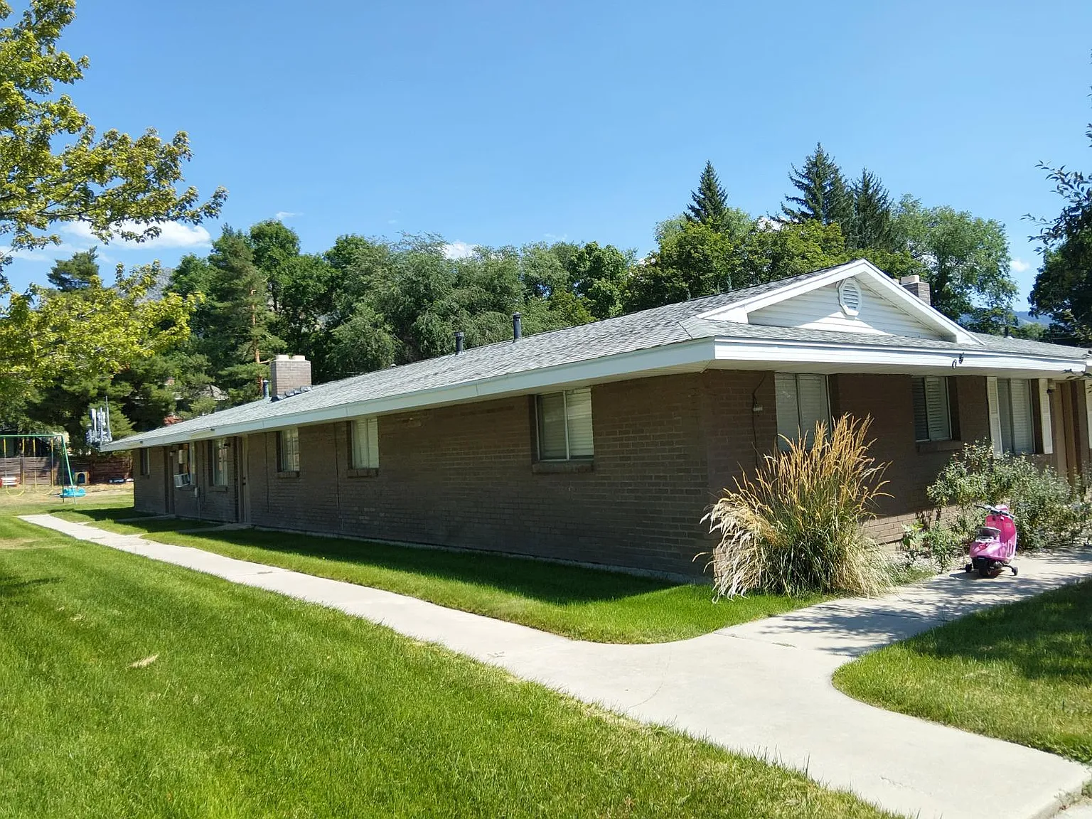 2 bed, 800 sqft, $1,125 — Photo 3