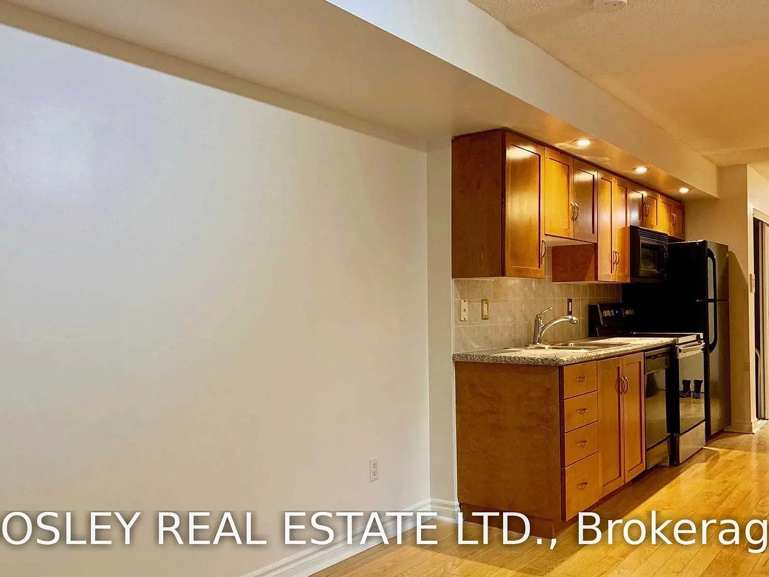 Studio, $1,950 — Photo 4