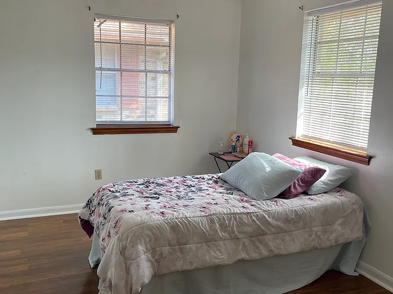 323 Deckbar Ave #201 — Photo 11