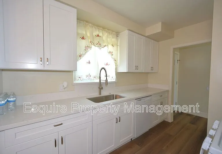 4511 S A St — Photo 7
