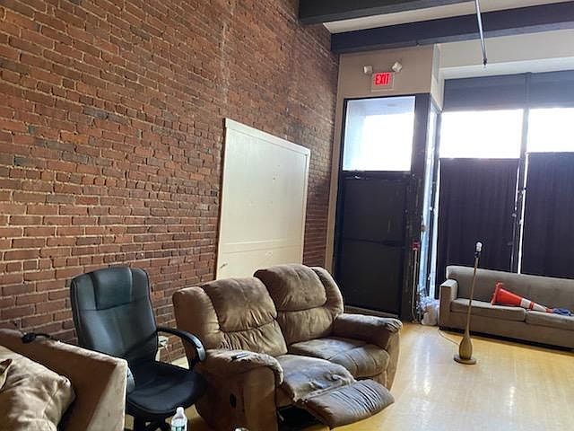 2nd image of 238 Friend St #1R