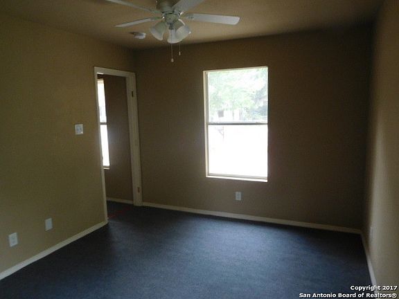 5th image of 601 S San Ignacio Ave