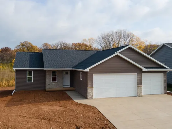 1300 Greyhound St, Kaukauna, WI 54130
