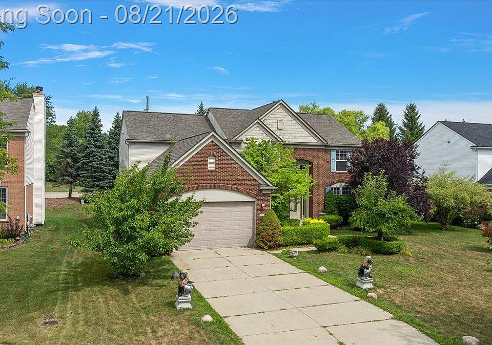 34827 Fontana Dr, photo 2