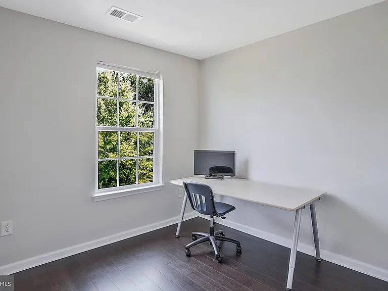 2403 Forest Ridge Ct #2 — Photo 1