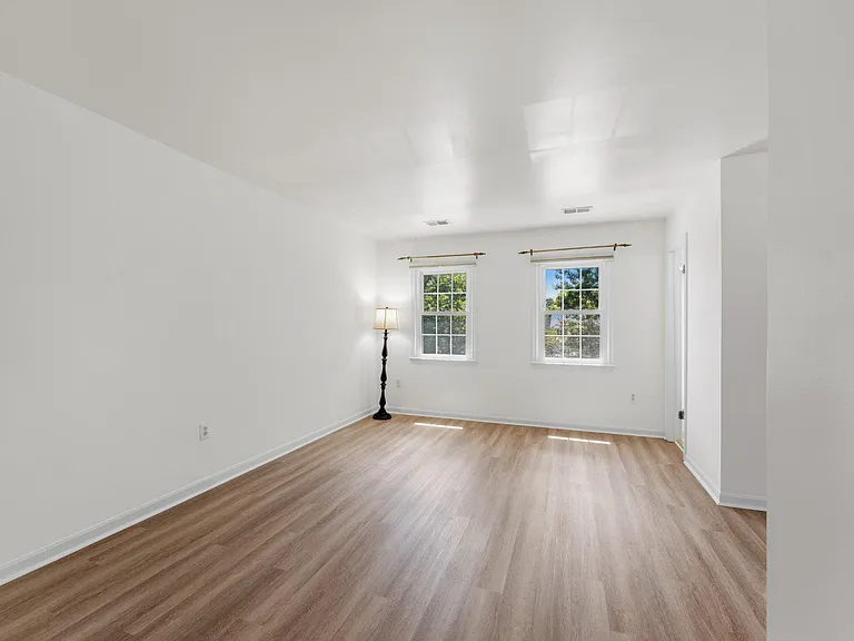 7428 Chummley Ct — Photo 15