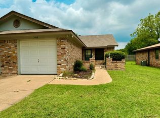 1406 Walters Dr, Granbury, TX 76048
