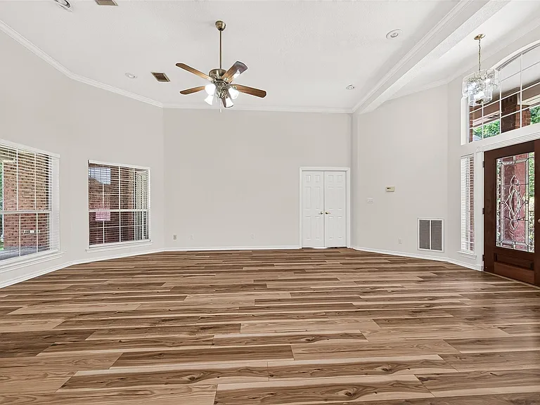 2314 Carriage Run E — Photo 5