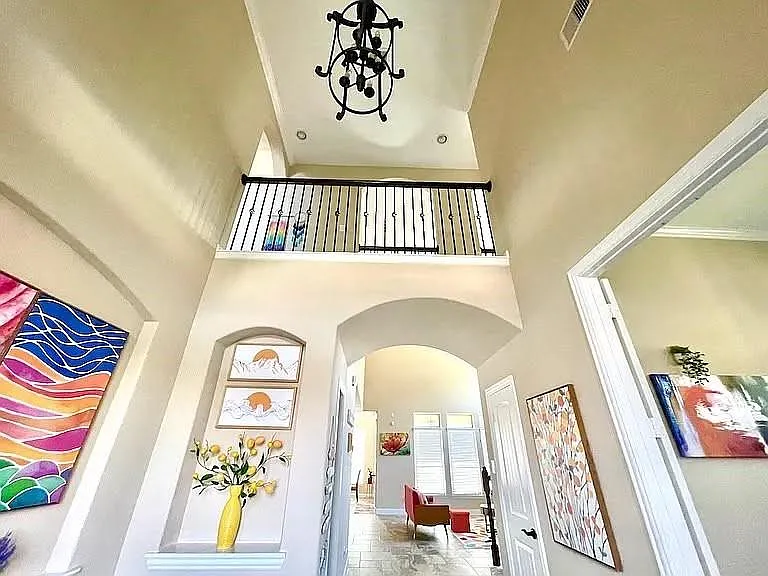 4 bed, 3.5 bath, 2870 sqft, $3,600 — Photo 3