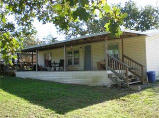 564 Riddle Rd, Cedar Creek, TX 78612