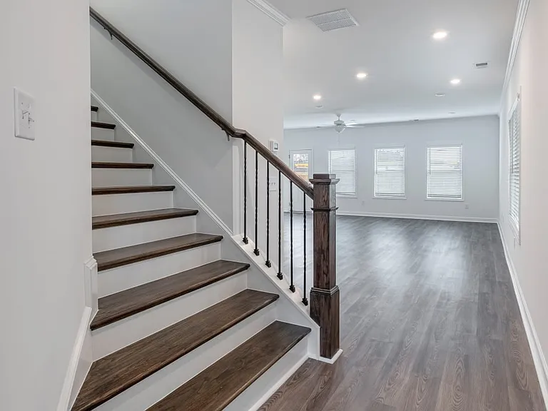 Tricon East Ridge — Photo 18