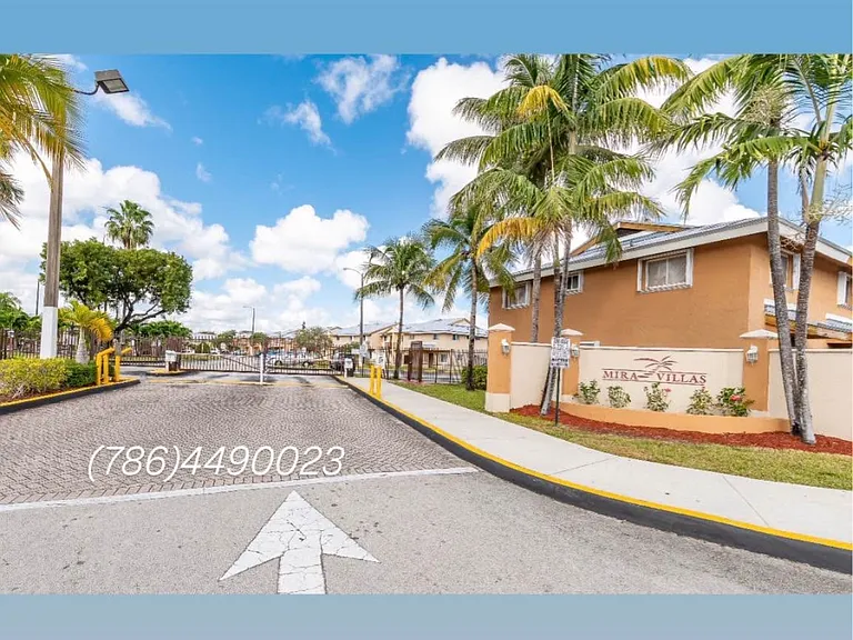 8250 NW 5th Ter #360 — Photo 1