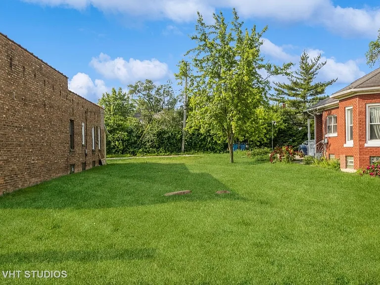 268 W Lincoln Hwy — Photo 19