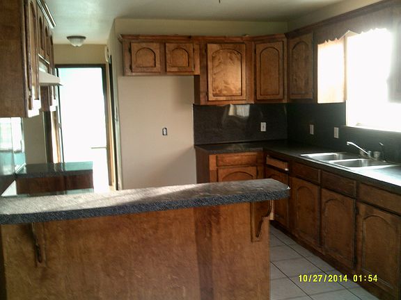 3rd image of 5181 Donna Dr