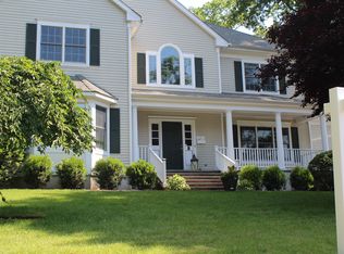 1 Hook Rd, Rye, NY 10580