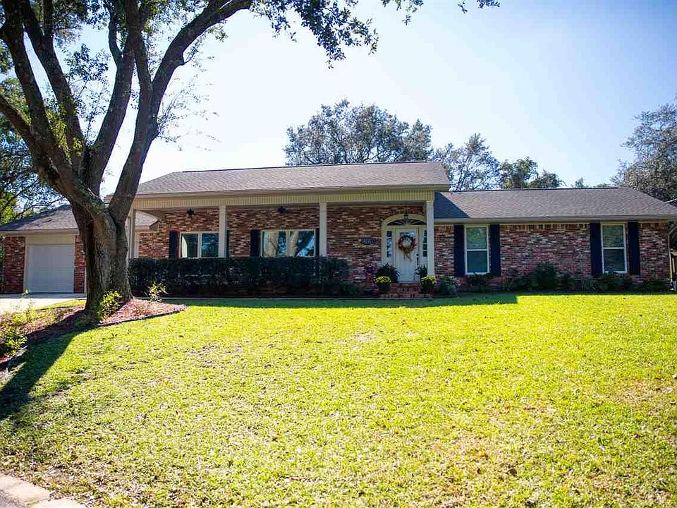 1st image of 601 Poinciana Ct