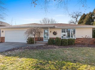 1831 S Mayfair Dr, Appleton, WI 54914