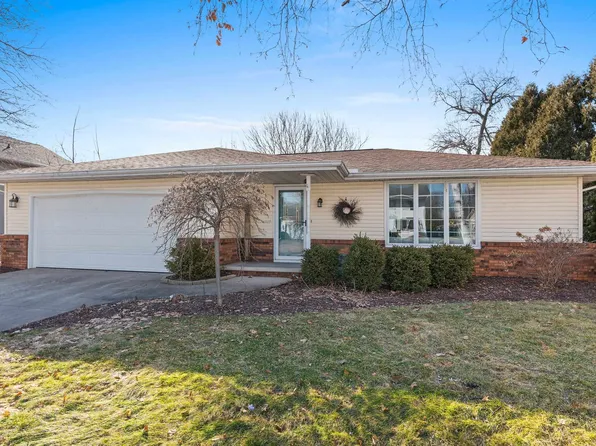 1831 S Mayfair Dr, Appleton, WI 54914