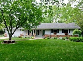 W67N994 Cambridge Ave, Cedarburg, WI 53012