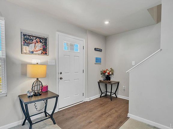 4th image of 102 Ethan Ct
