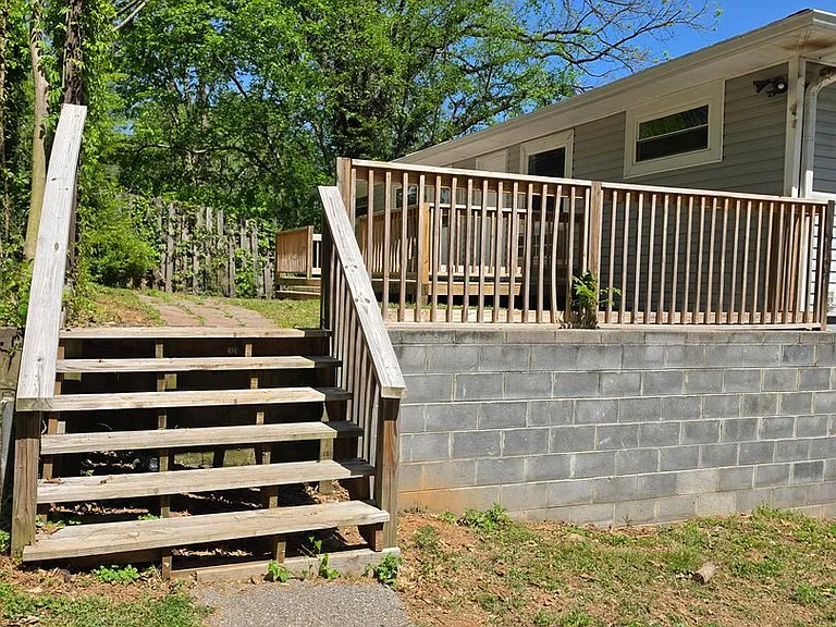 624 Sewanee St — Photo 20