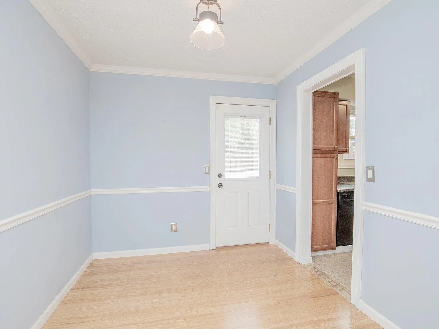 2 bed, 1160 sqft, $1,595 — Photo 4