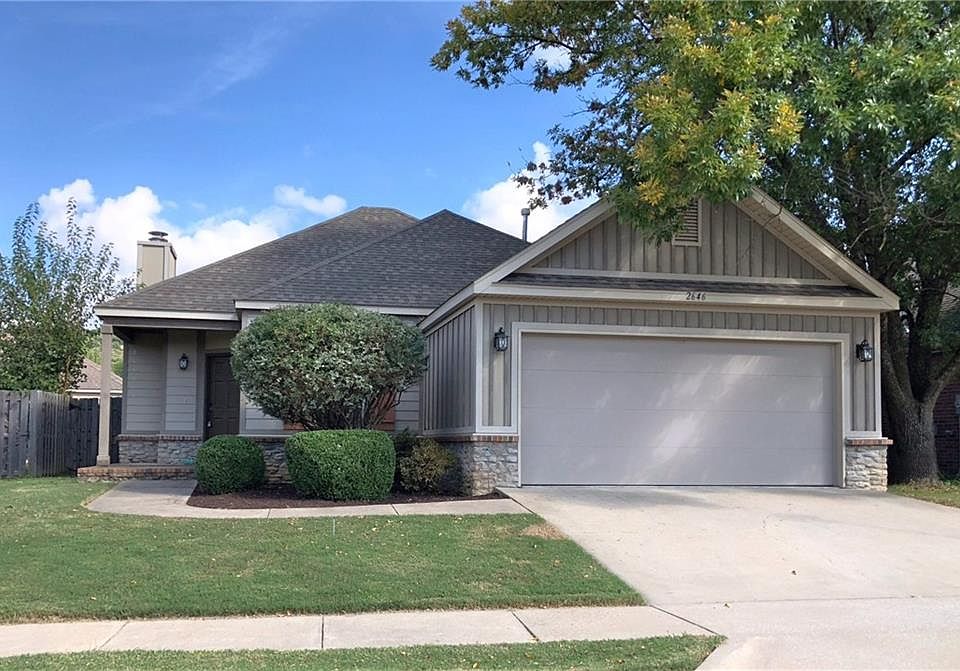 1st image of 2646 N Miranda Ave