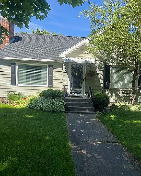 1st image of 310 S Park St