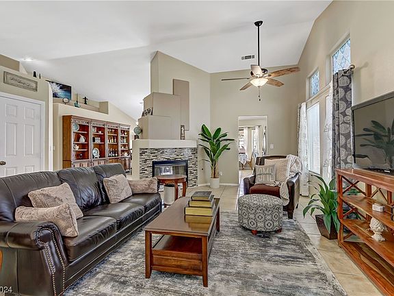 5th image of 7828 Thorne Pine Ave