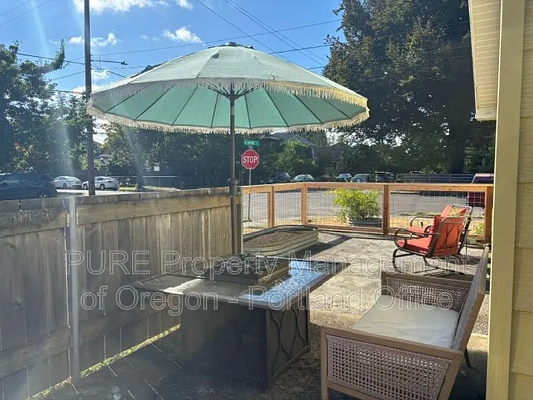 307 N Mason St — Photo 17