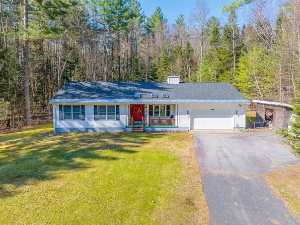 35 Steinfeldt Ln, Long Lake, NY 12847