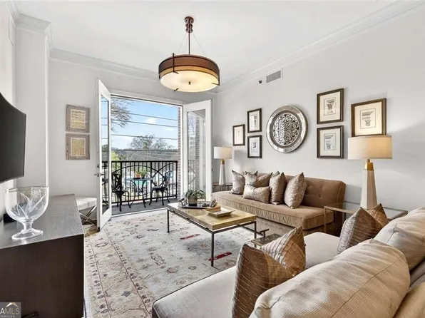 2277 Peachtree Rd NE Unit 404, Atlanta, GA 30309