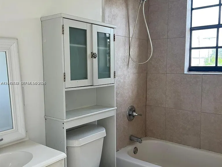 4245 NW 24th Ave #1 — Photo 13