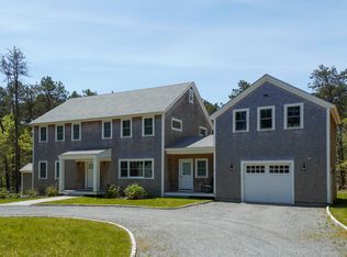 3 Sengekontacket Rd, Oak Bluffs, MA 02539