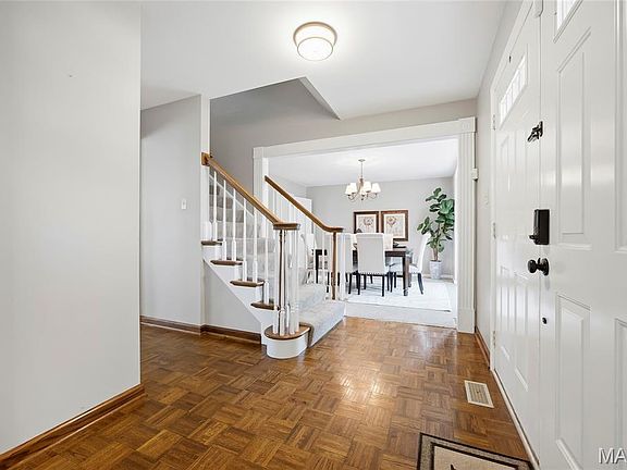 5th image of 255 Timber Meadow Dr