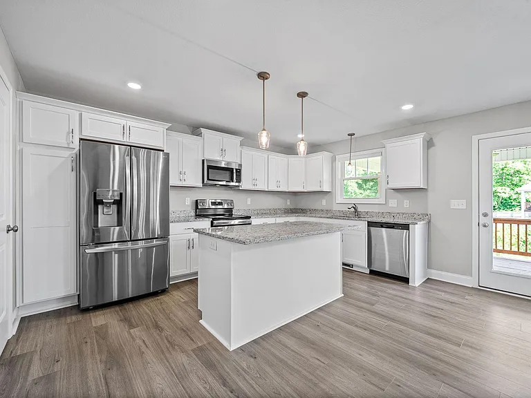 528 Macy Lynn Dr — Photo 12