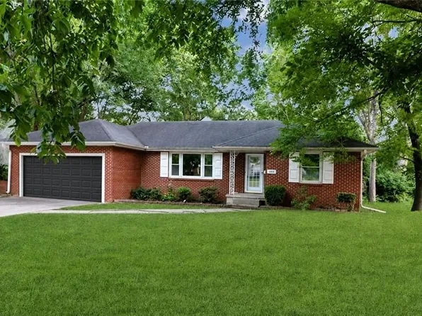 600 Christopher St, Warrensburg, MO 64093