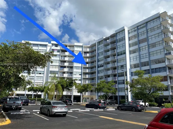 1300 NE Miami Gardens Dr, Miami, FL