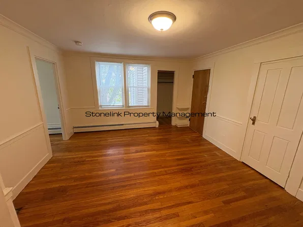 19 Grove Street, 19 Grove St Floor 2, Pawtucket, RI 02860