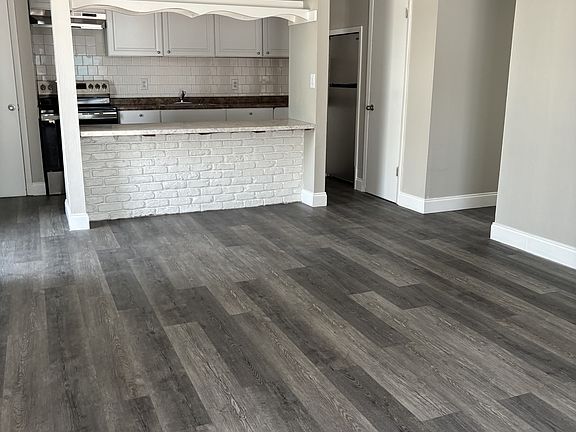 3rd image of 321 Johnson Ave #11554639