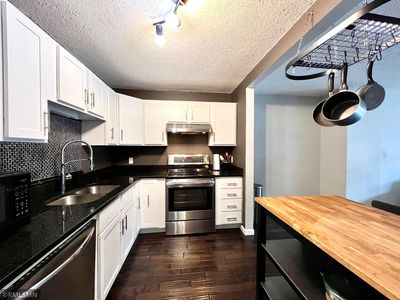 26 10th St W Unit 504, Saint Paul, MN, 55102