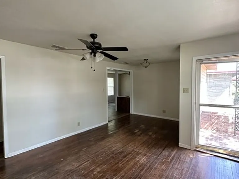 1134 S San Jose Dr — Photo 4