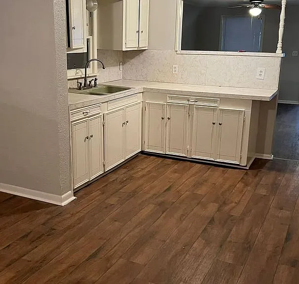 4700 Beaumont Ave — Photo 8
