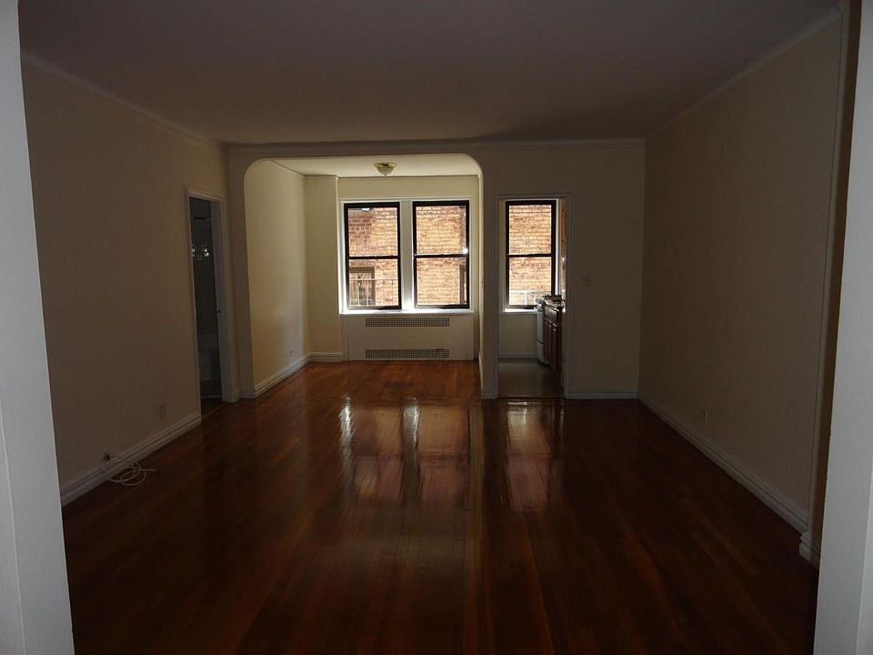 2nd image of 77 E 190th St #23