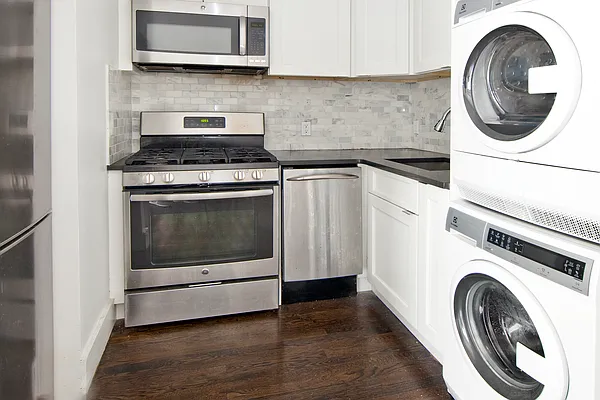 Rented by R New York | media 46