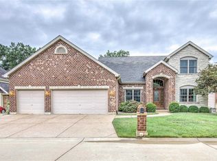 5 Bogey Club Ln, Saint Charles, MO 63303