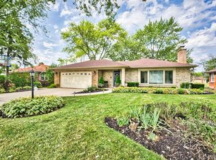 2114 Parkside Dr, Park Ridge, IL 60068