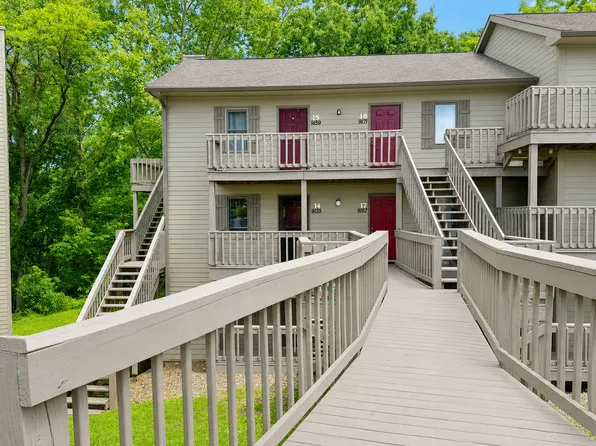 9151 S Pointe Retreat Dr #13, Bloomington, IN 47401